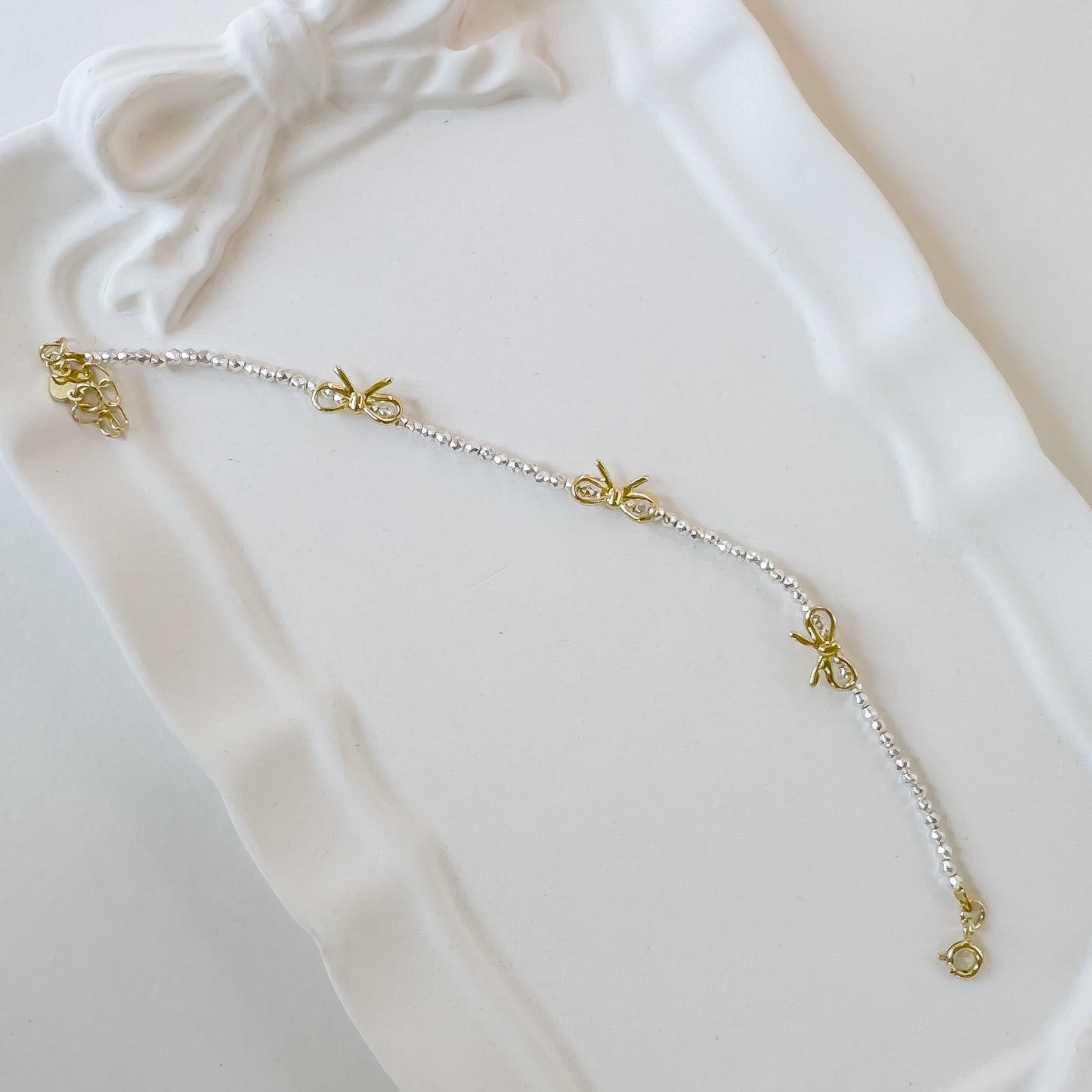 BOW BEADS ADJUSTABLE BRACELET