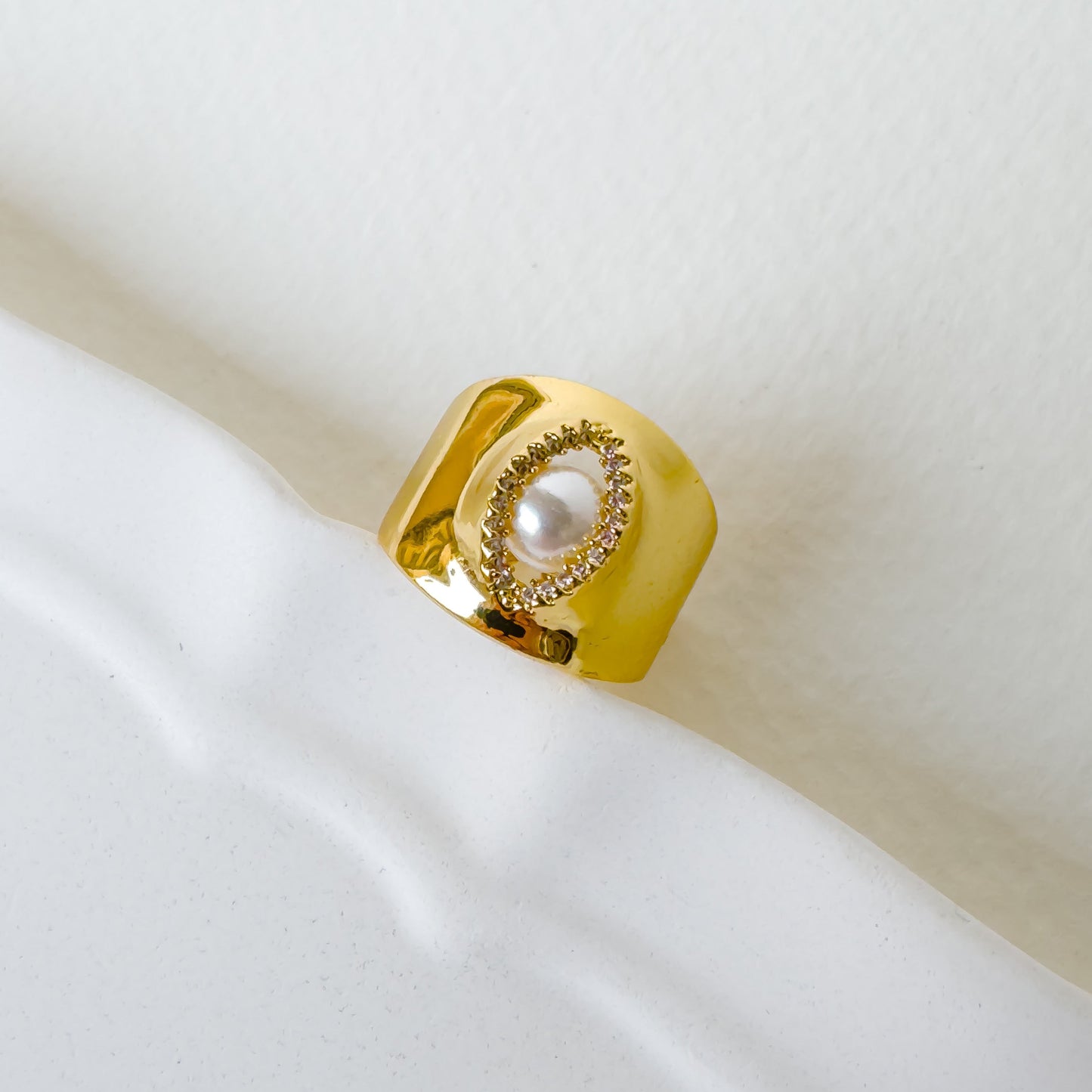 PEARL EYE ADJUSTABLE RING