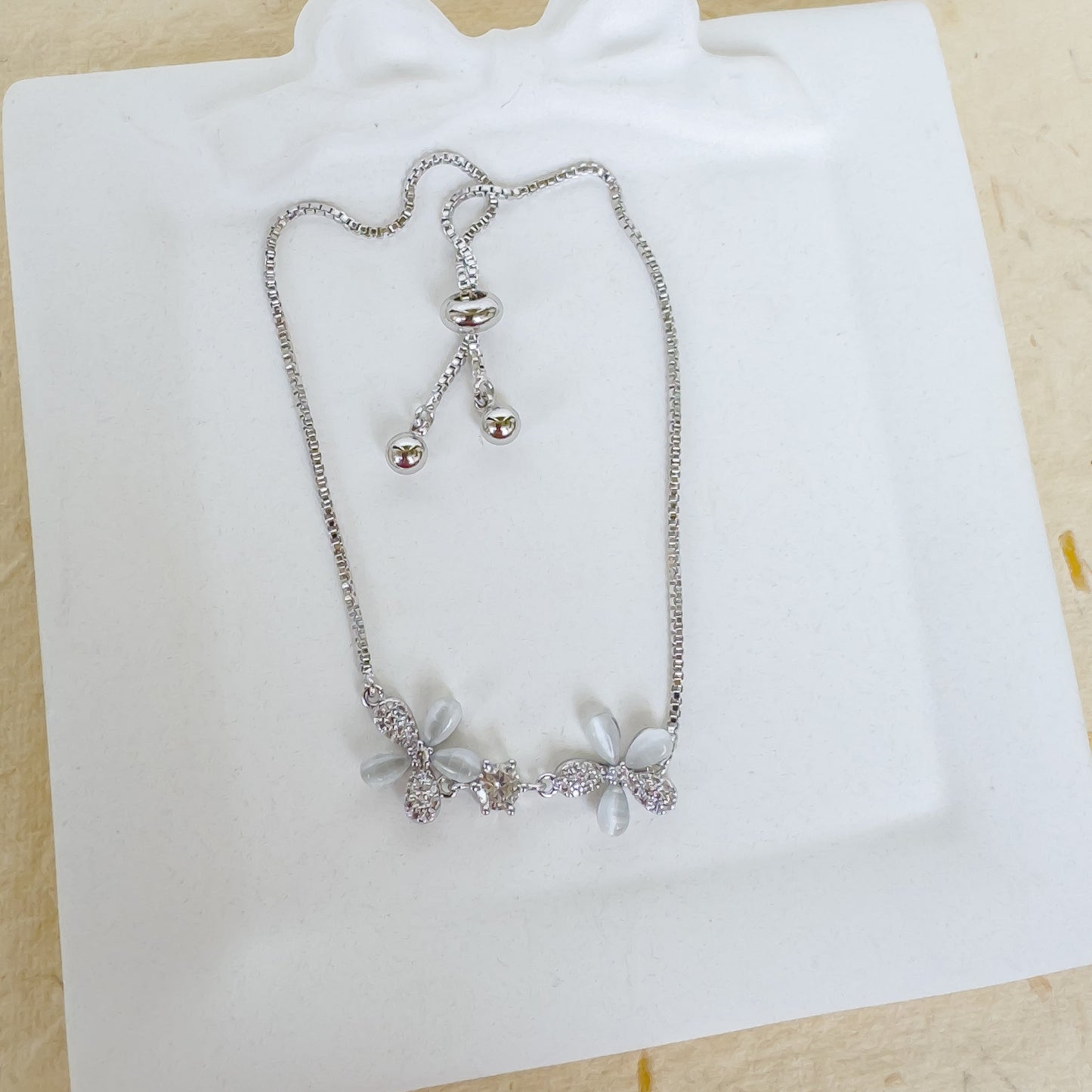 FLOWER ADJUSTABLE BRACELET