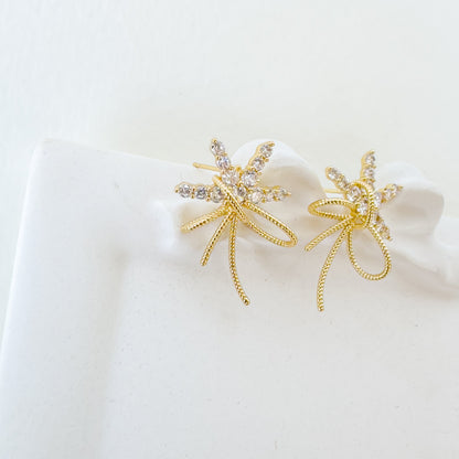 BLOOM LEAF EARRING