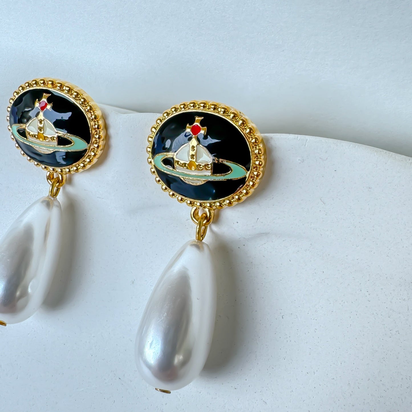 COSMIC PEARLS EARRING