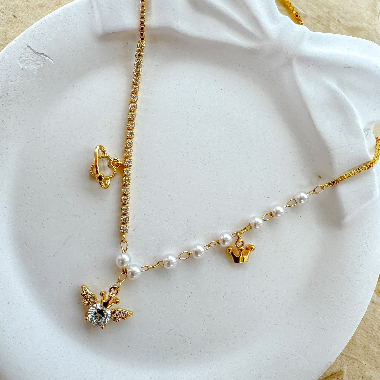 SHINY CHARMS ADJUSTABLE BRACELET