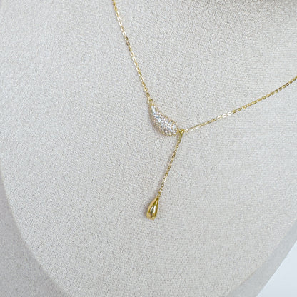 SPARKLE CURVE NECKLACE