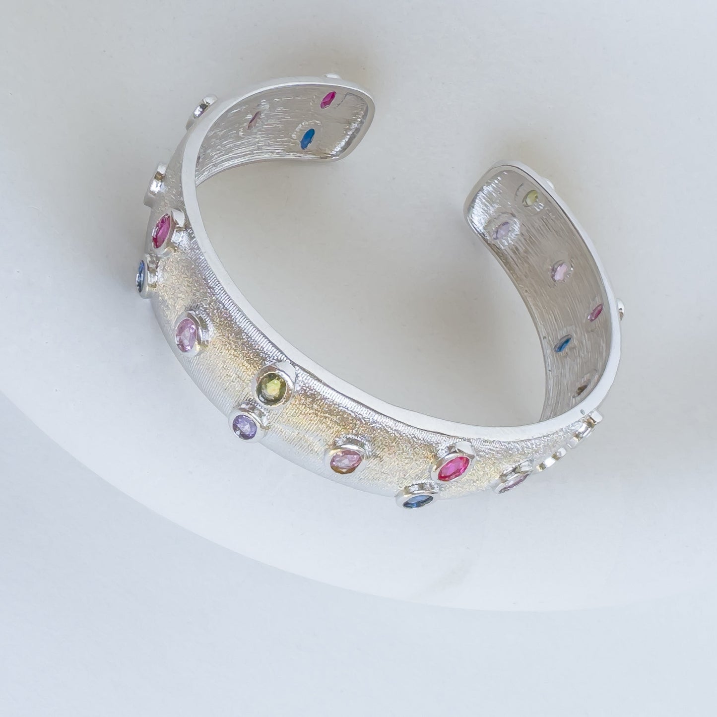 MULTI BEADS ADJUSTABLE HAND CUFF