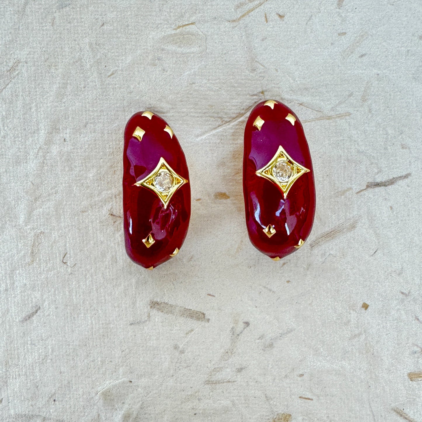 SEMI HOOP STAR EARRING