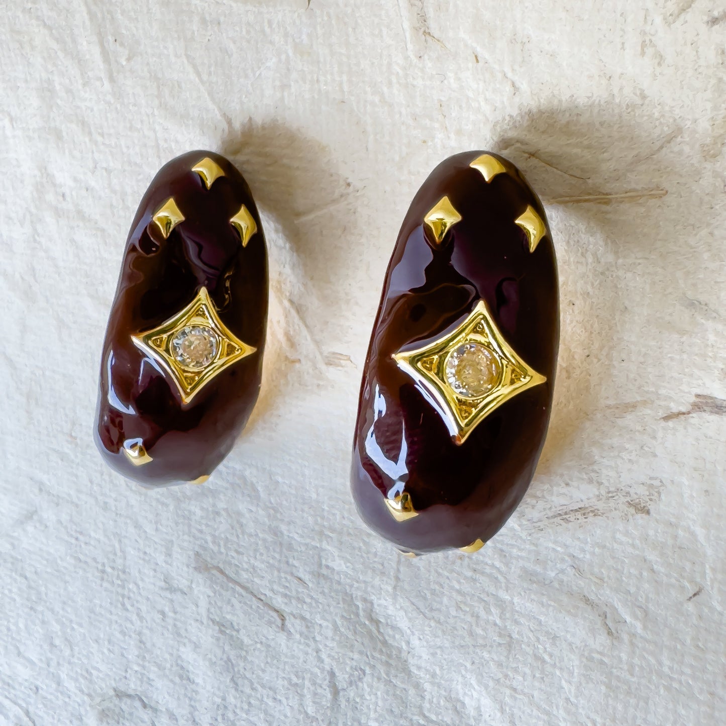 SEMI HOOP STAR EARRING