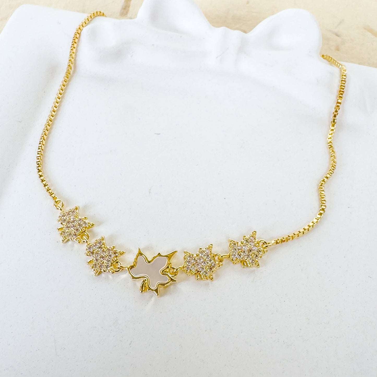 GLOW LEAF ADJUSTABLE BRACELET