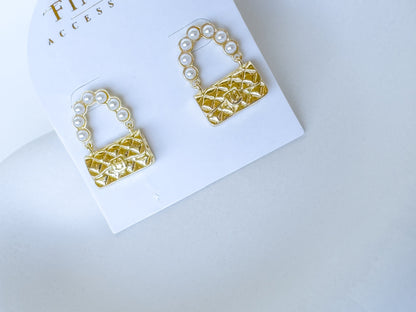 PEARL PURSE EARRING