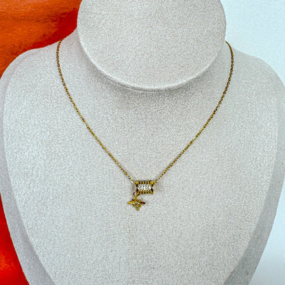 STAR CHARM NECKLACE