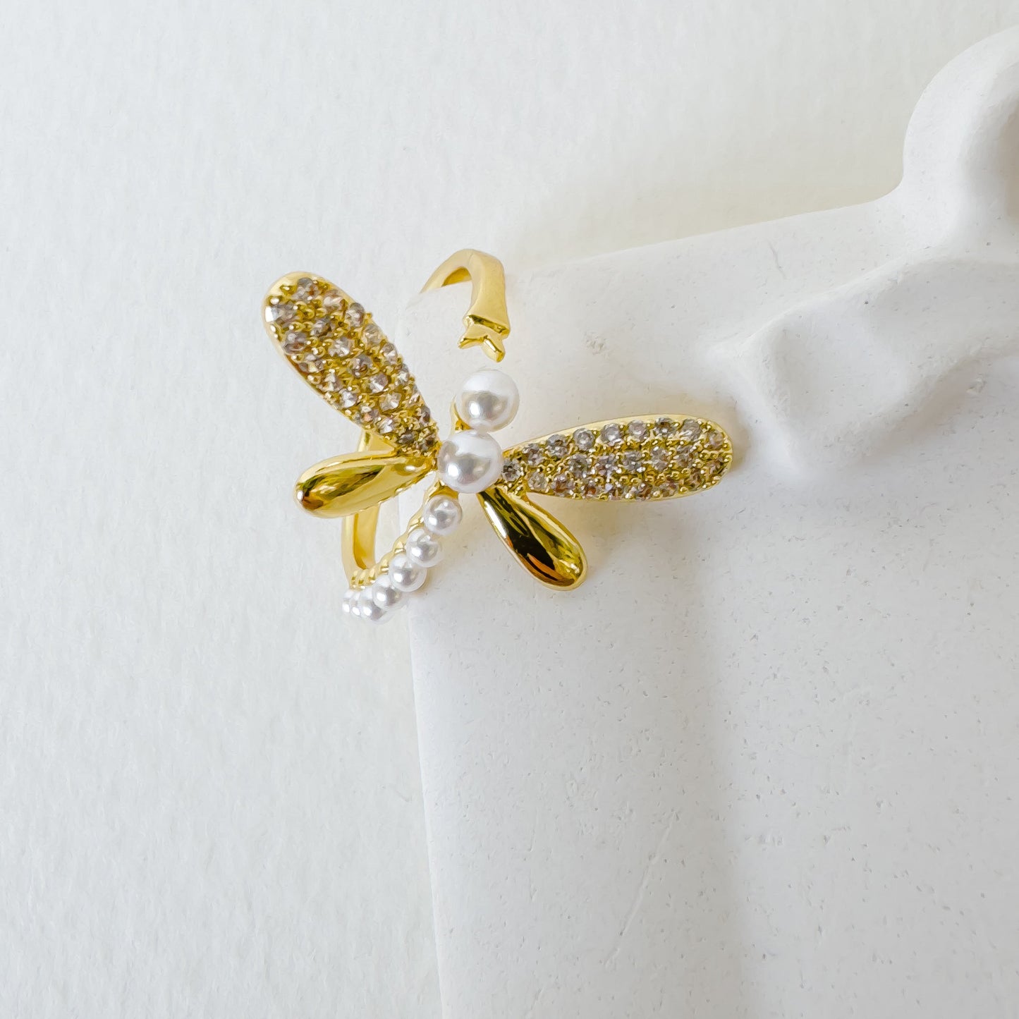 GEM BUTTERFLY ADJUSTABLE RING