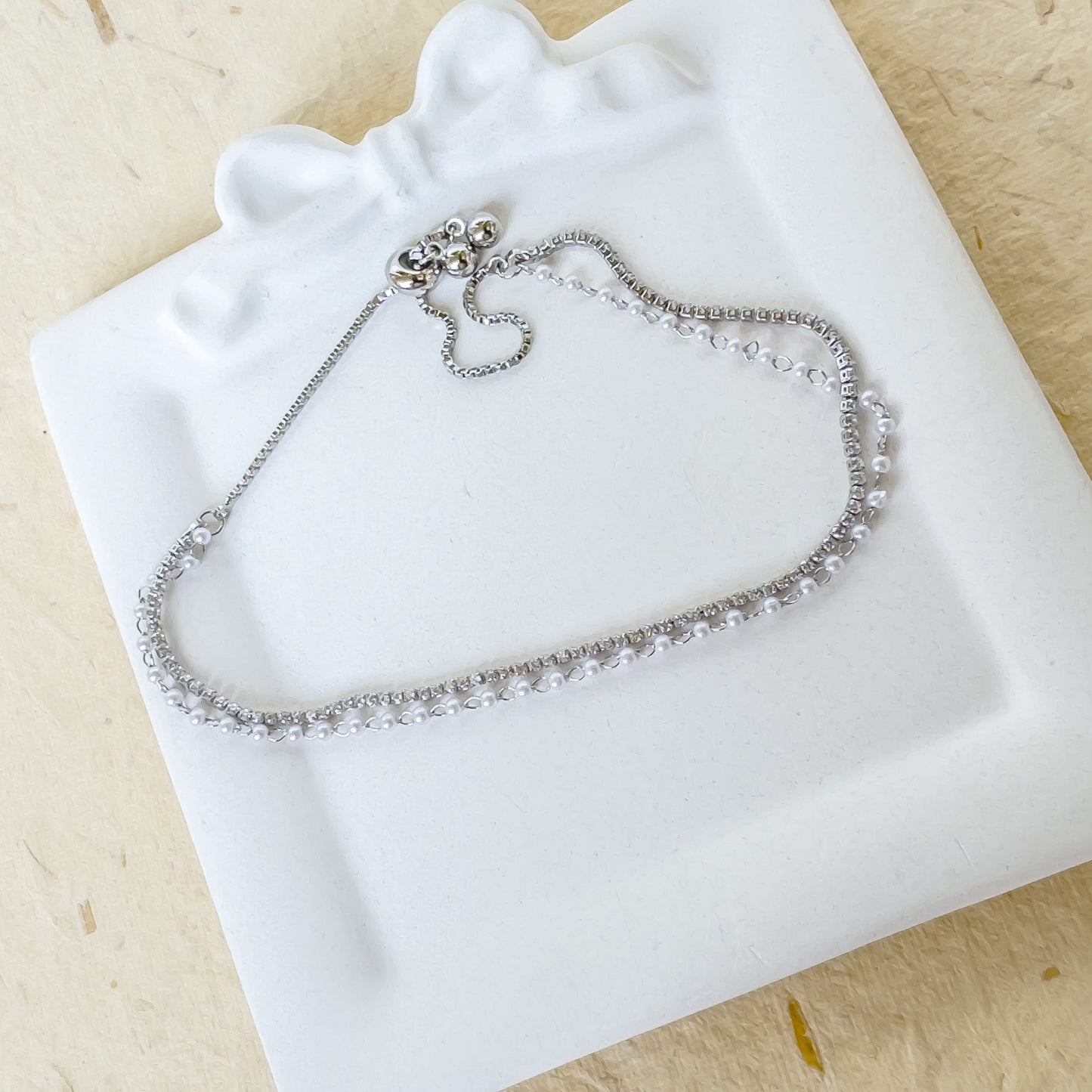 DOUBLE LAYER ADJUSTABLE BRACELET