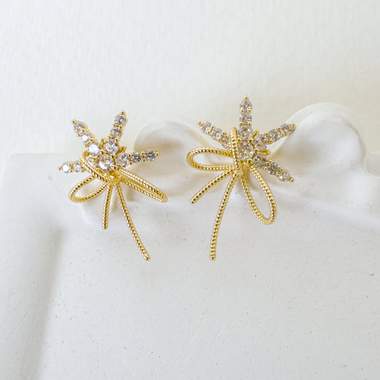 BLOOM LEAF EARRING