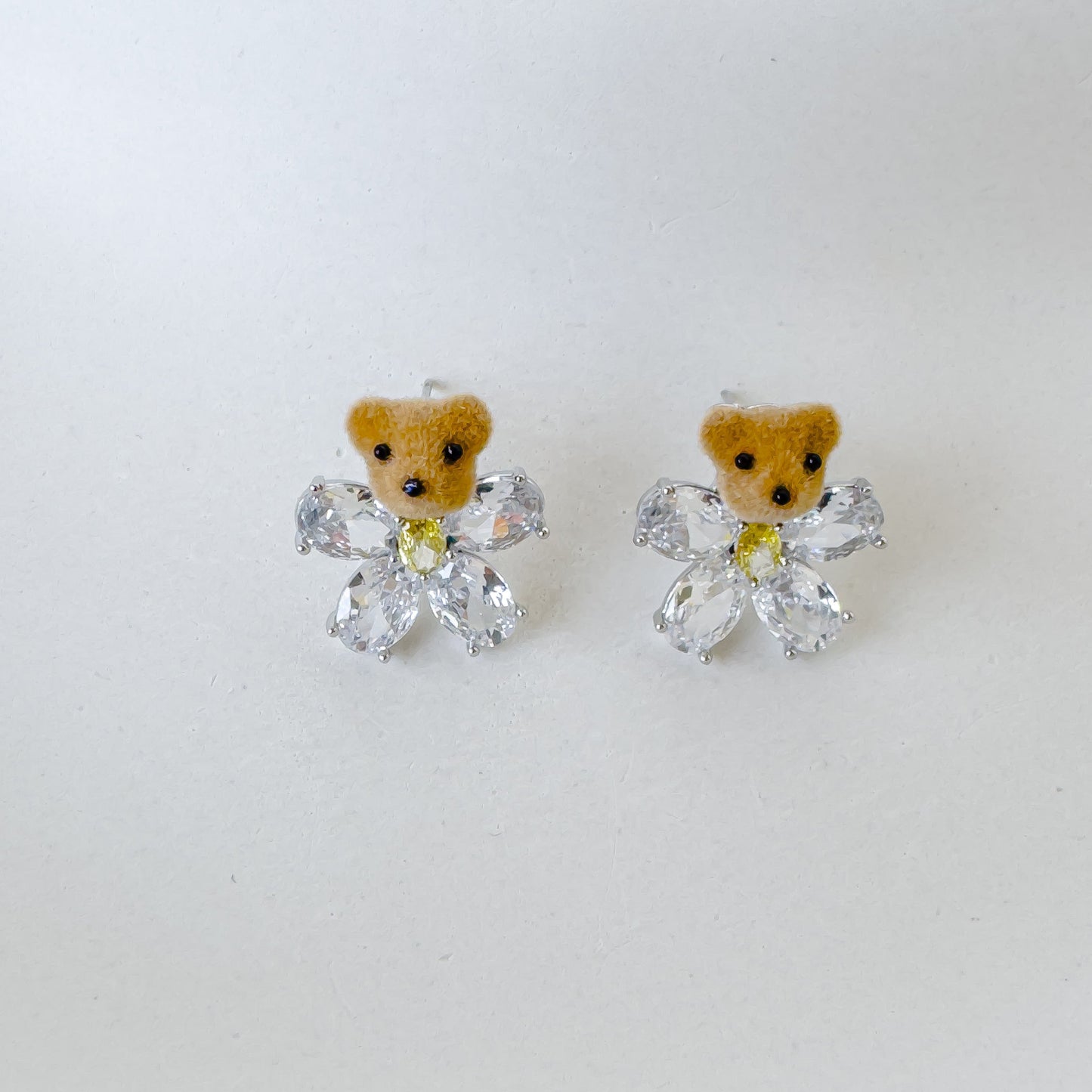 FLOWER TEDDY EARRING