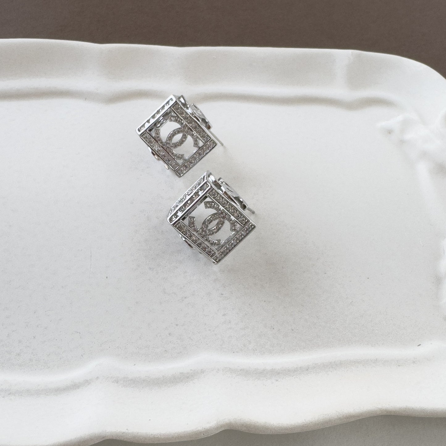 LUXE X CUBE EARRING