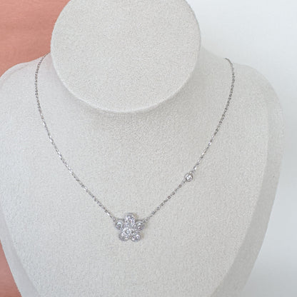 CRYSTAL BLOOM NECKLACE
