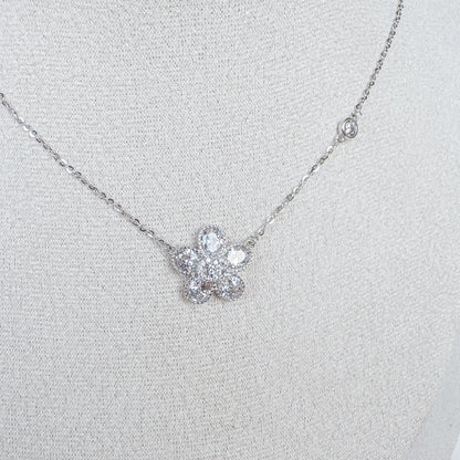 CRYSTAL BLOOM NECKLACE