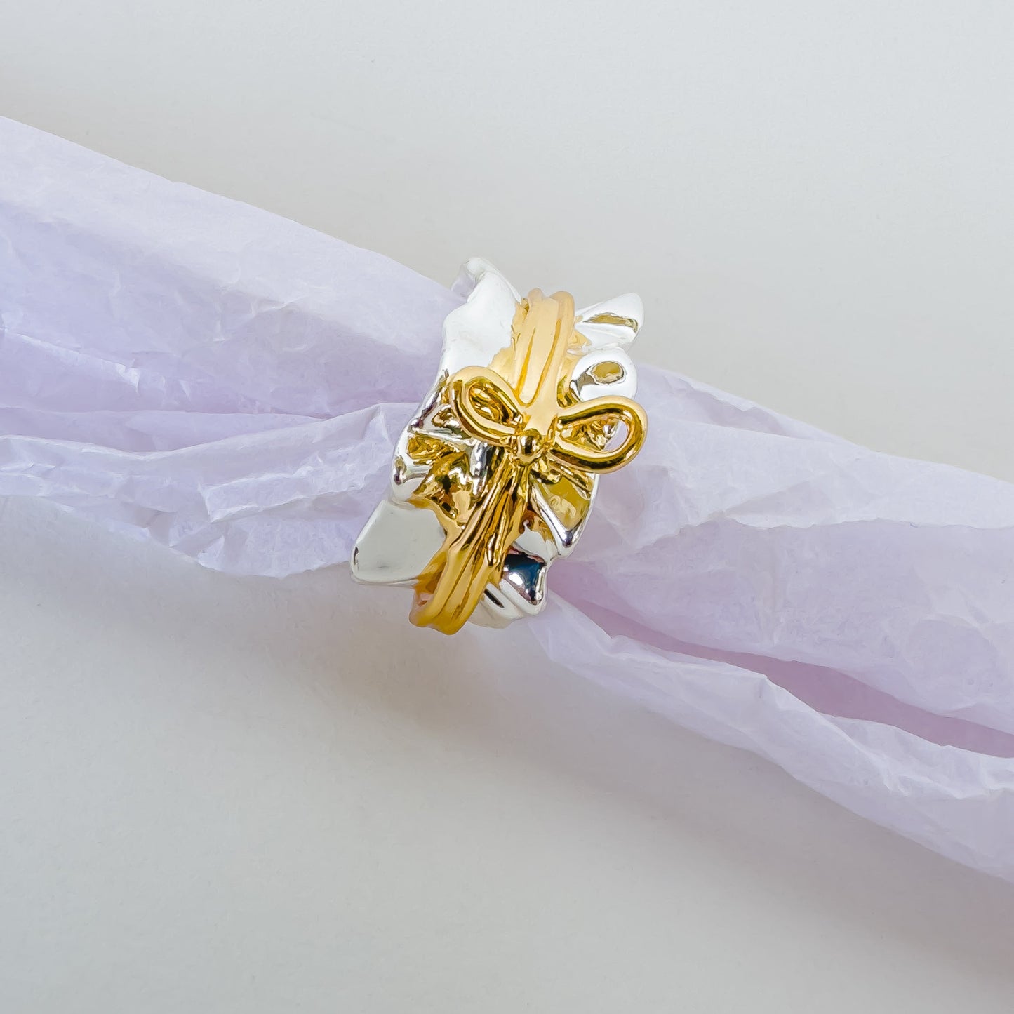 GOLD RIBBON BOW ADJUSTABLE RING