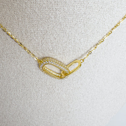 GOLDEN LOOP NECKLACE