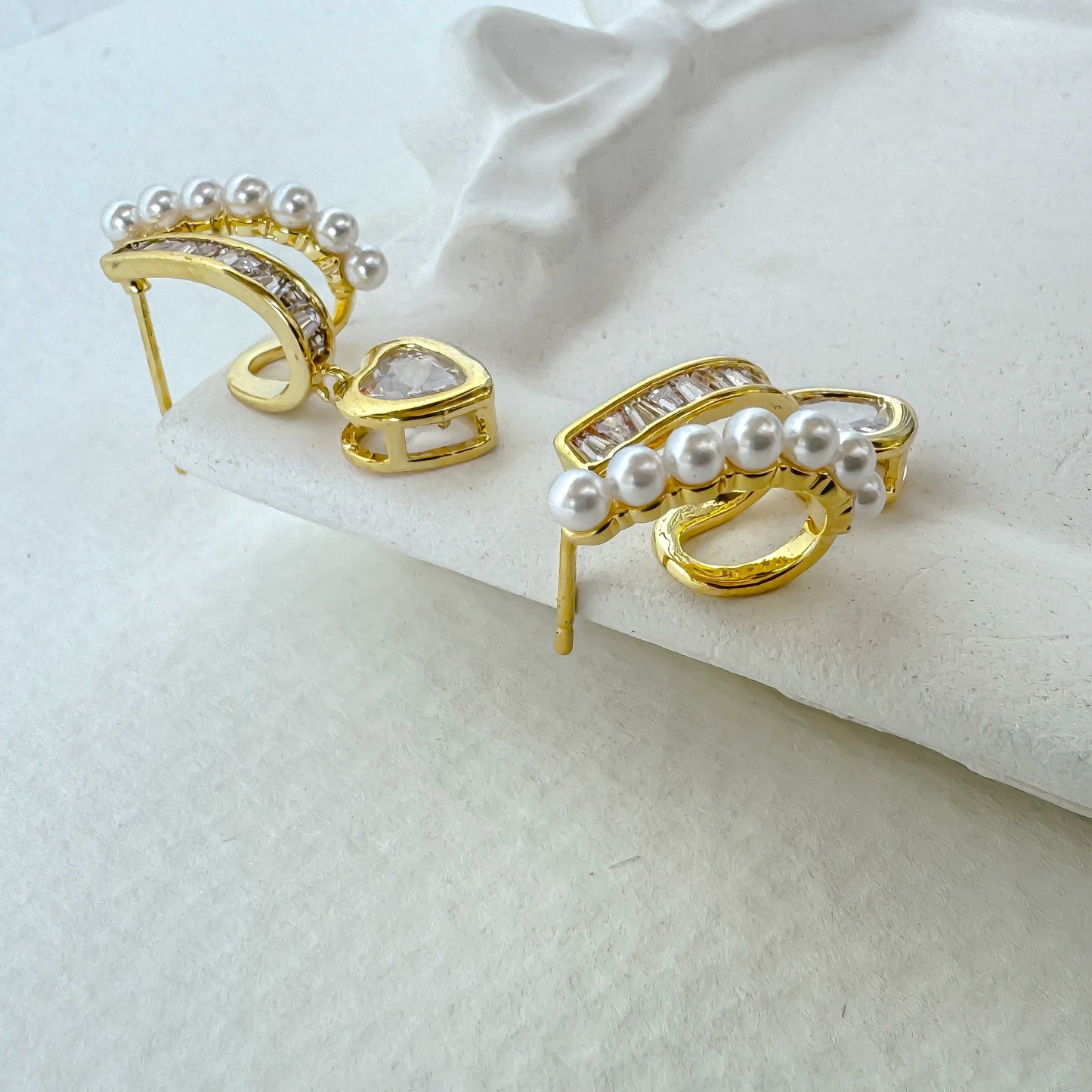 DRIP PEARLY HEART EARRING