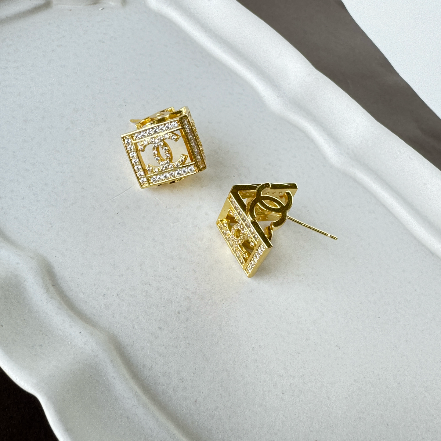 LUXE X CUBE EARRING